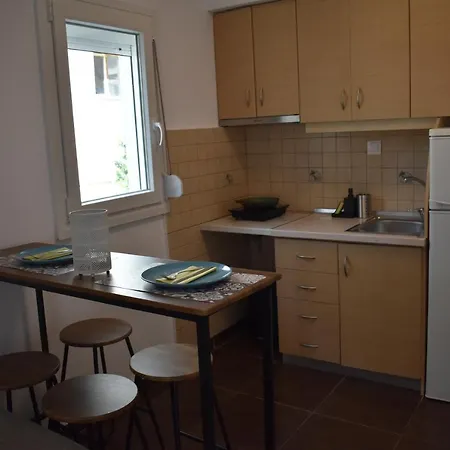 Arian Modern & Relax Apartment Nea Kallikrateia
